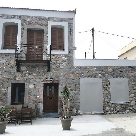 Two-Storey House In Kardamyla Mármaron Exterior photo